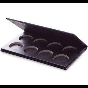 Younique shadow 8 palette new